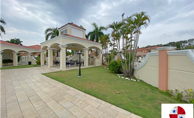 VENTA DE CASA EN COSTA SUR EN VILLA VALENCIA