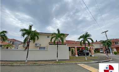 VENTA DE CASA EN COSTA SUR EN VILLA VALENCIA