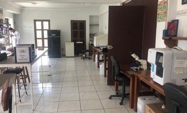 EDIFICIO EN VENTA Y/O RENTA, ZUMPANGO, SOBRE AVENIDA.