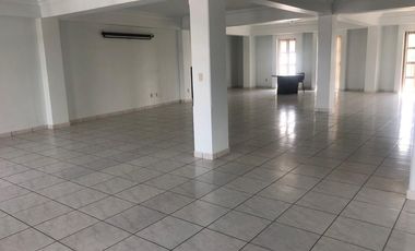 EDIFICIO EN VENTA Y/O RENTA, ZUMPANGO, SOBRE AVENIDA.