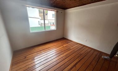 LINDA CASA EN RENTA EN CERRADA TECAMACHALCO