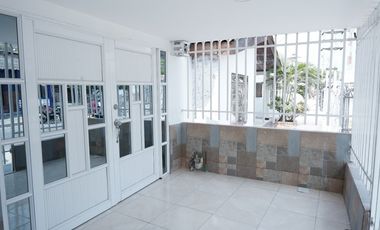 ¡¡CASA IDEAL PARA OFICINA ADMINISTRATIVA Y BODEGA!!