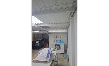 ¡¡CASA IDEAL PARA OFICINA ADMINISTRATIVA Y BODEGA!!