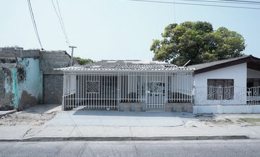 ¡¡CASA IDEAL PARA OFICINA ADMINISTRATIVA Y BODEGA!!