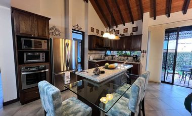 CASA  EN VENTA UBICADA EN EL RETIRO SECTOR PURO CUERO