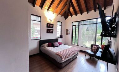 CASA  EN VENTA UBICADA EN EL RETIRO SECTOR PURO CUERO