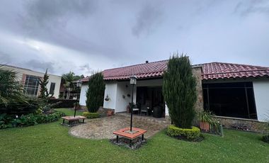 CASA  EN VENTA UBICADA EN EL RETIRO SECTOR PURO CUERO
