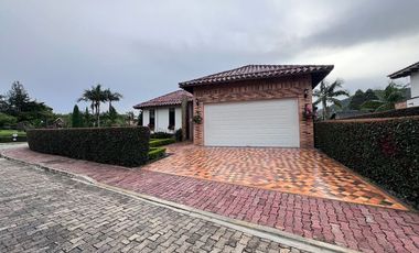 CASA  EN VENTA UBICADA EN EL RETIRO SECTOR PURO CUERO