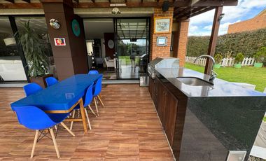 Alquiler de Casa Amoblada en Refugio del Valle, La Calera