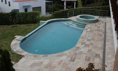 Casa Campestre en Condominio en La Mesa