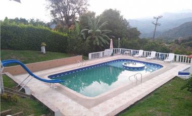 Casa Campestre cerca a La Mesa