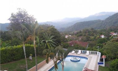 Casa Campestre cerca a La Mesa