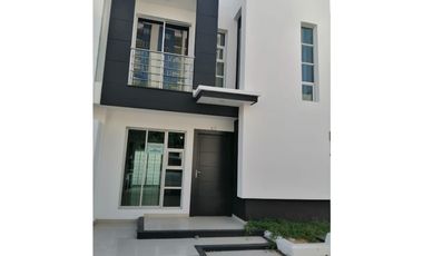 SE VENDE CASA EN BARRIO LA CASTELLANA EN MONTERIA