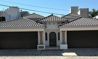 Hermosa Casa en la arbide