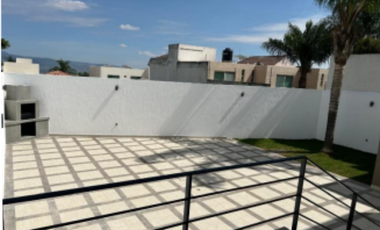 Excelente casa en Gran Jardin