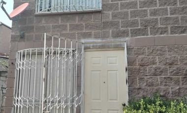 VENDO CASA EN CONDOMINIO EN RANCHO SANTA ELENA, CUAUTITLÁN MÉXICO.