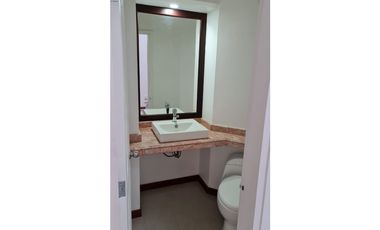 VENTA APARTAMENTO TIPO PENTHOUSE DUPLEX, SANTA BARBARA CENTRAL