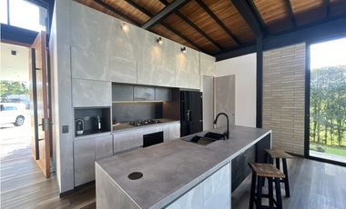 Casa para Venta en Llanogrande sector El Tablazo