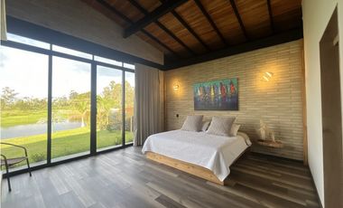 Casa para Venta en Llanogrande sector El Tablazo