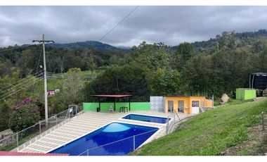 Vendo linda casa en pacho con inmejorable vista.zona verde privada