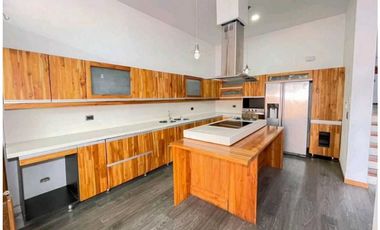 CASA EN VENTA EL POBLADO SECTOR EL TESORO