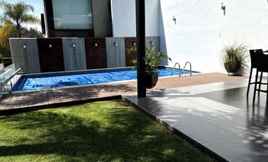 Venta Casa en condominio con alberca común