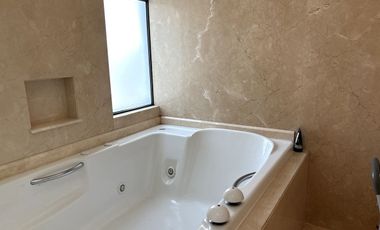 Venta Casa en condominio con alberca común