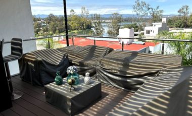 Venta Casa en condominio con alberca común