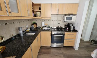 Venta de Departamento 3 Amb.  en Ramos Mejia  Muy Buen Estado C/patio y Esp. auto