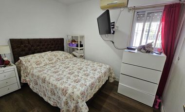 Venta de Departamento 3 Amb.  en Ramos Mejia  Muy Buen Estado C/patio y Esp. auto