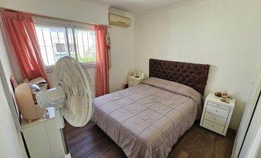 Venta de Departamento 3 Amb.  en Ramos Mejia  Muy Buen Estado C/patio y Esp. auto