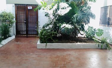 Casa venta en Tolosa. Fondo, parque, garage, 4 dormitorios