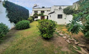 Casa venta en Tolosa. Fondo, parque, garage, 4 dormitorios