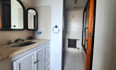 Casa venta en Tolosa. Fondo, parque, garage, 4 dormitorios