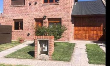 Casa en venta - 3 Dormitorios 2 Baños - Cochera - 350Mts2 - Mar del Plata