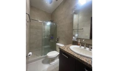 Alquiler de apartamento en clayton ph embassy club con jardin y gazebo