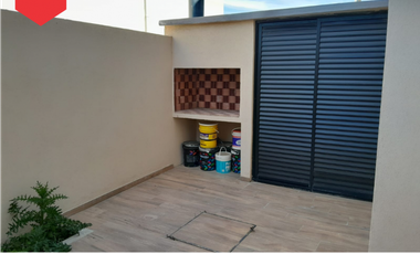 DEPARTAMENTOS DUPLEX (Calle 32 e/ 43 y 45)