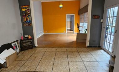 Casa en venta en Lanus Oeste