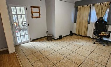 Casa en venta en Lanus Oeste