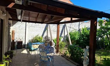 Casa en venta en Ezpeleta Este