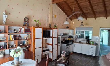 Casa en venta en Ezpeleta Este