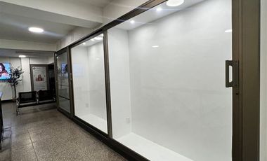 Local Comercial en Arriendo en LOCAL U OFICINA REMODELADO ENTREPISO APTO PARA TODO TIPO DE NEGOCIO, EXCELENTE UBICACION