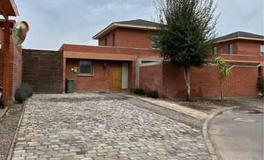 Casa en Venta en Jorge Valdés Pérez 3139