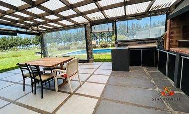 Casa en  venta, Canning, Fincas del Alba. Lote 1095 m2. 4 amb.