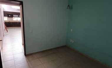 Casa en Venta en Residencial Las Moras, de una planta con doble altura La Tijera