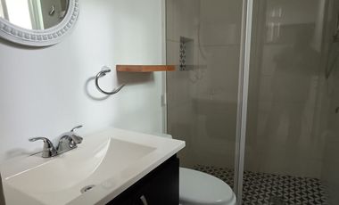 Casa en Venta en Residencial Las Moras, de una planta con doble altura La Tijera