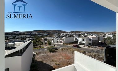 Hermosa casa nueva en Bosque Real con recámara en planta baja
