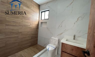 Hermosa casa nueva en Bosque Real con recámara en planta baja