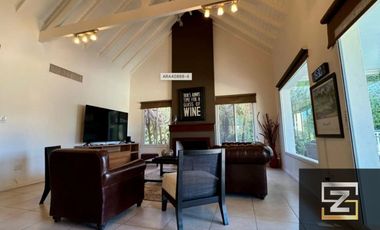 Casa en alquiler de 3 dormitorios en Saint Thomas Sur