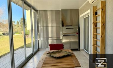 Casa en alquiler de 3 dormitorios en Saint Thomas Sur